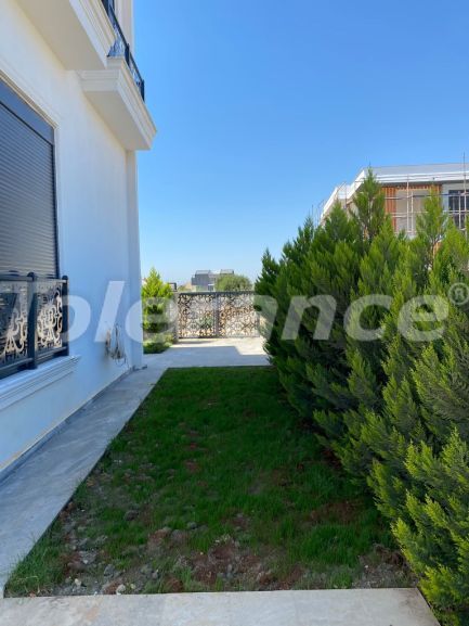 Вилла или дом в Центре Белека, Белек с бассейном: купить недвижимость в Турции - 102910