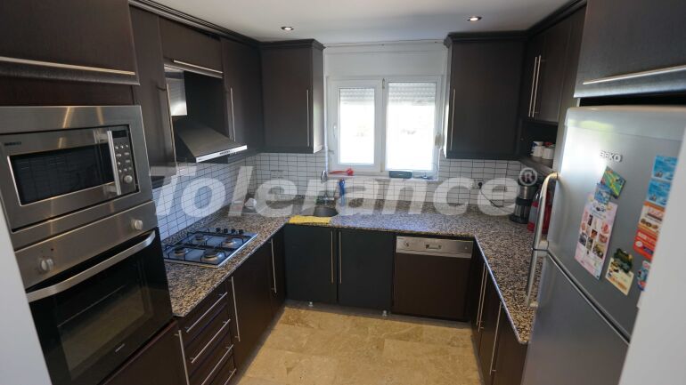 Вилла или дом в Центре Белека, Белек с бассейном: купить недвижимость в Турции - 58757