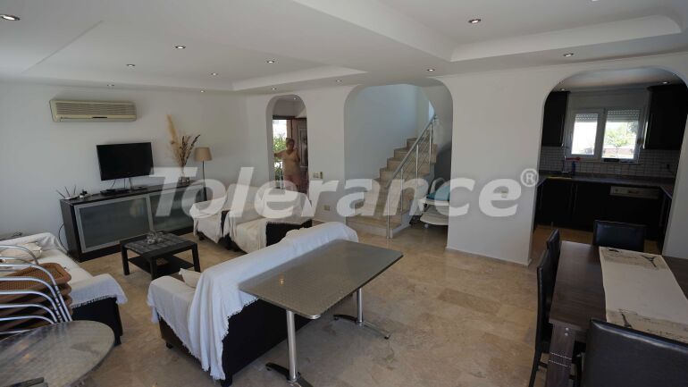 Вилла или дом в Центре Белека, Белек с бассейном: купить недвижимость в Турции - 58759