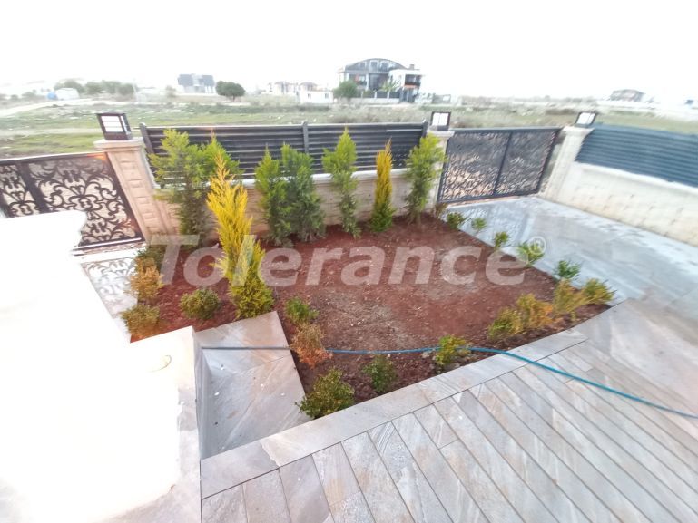 Вилла или дом в Центре Белека, Белек с бассейном: купить недвижимость в Турции - 67072