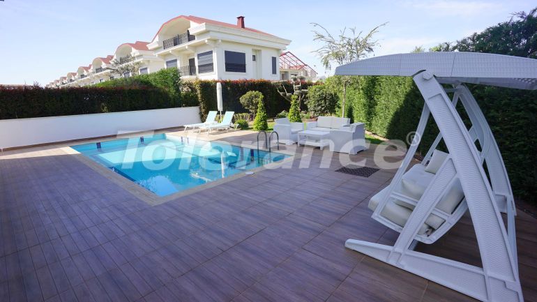 Вилла или дом от застройщика в Центре Белека, Белек с бассейном: купить недвижимость в Турции - 78802