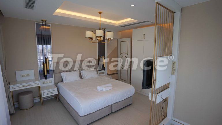 Вилла или дом от застройщика в Центре Белека, Белек с бассейном: купить недвижимость в Турции - 78810