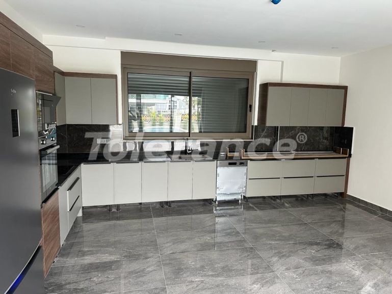 Вилла или дом от застройщика в Центре Белека, Белек с бассейном: купить недвижимость в Турции - 83468