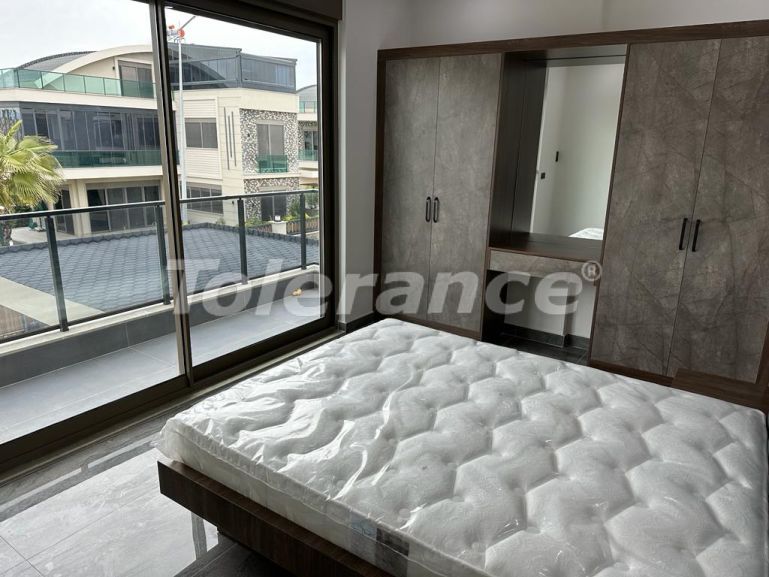 Вилла или дом от застройщика в Центре Белека, Белек с бассейном: купить недвижимость в Турции - 83473