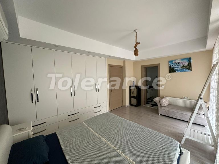 Вилла или дом в Центре Белека, Белек с бассейном: купить недвижимость в Турции - 94780