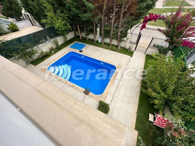 Вилла или дом в Центре Белека, Белек с бассейном: купить недвижимость в Турции - 94812