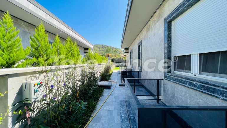 Вилла или дом в Центре Кемера, Кемер с бассейном: купить недвижимость в Турции - 104019