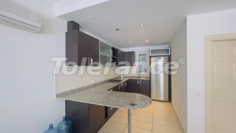 Вилла или дом в Центре Кемера, Кемер с бассейном: купить недвижимость в Турции - 111063