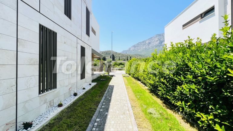 Вилла или дом от застройщика в Центре Кемера, Кемер с бассейном: купить недвижимость в Турции - 136328