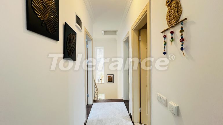 Вилла или дом в Центре Кемера, Кемер с бассейном: купить недвижимость в Турции - 136537