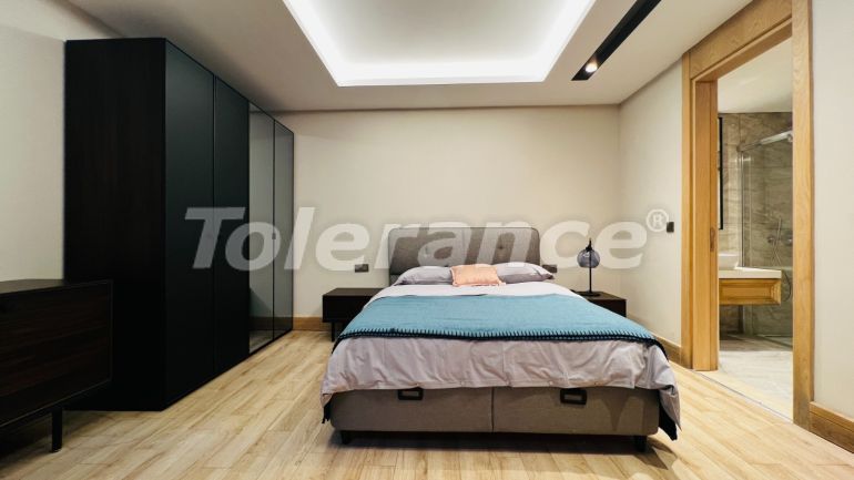 Вилла или дом от застройщика в Центре Кемера, Кемер с бассейном: купить недвижимость в Турции - 136692