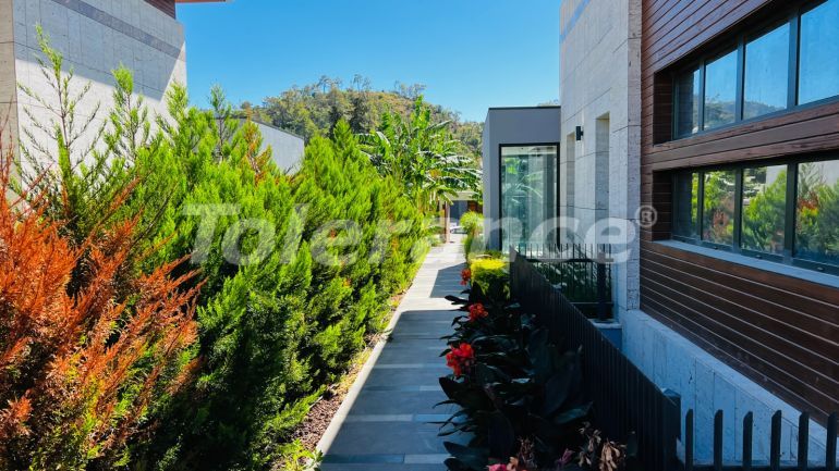 Вилла или дом от застройщика в Центре Кемера, Кемер с бассейном: купить недвижимость в Турции - 136713