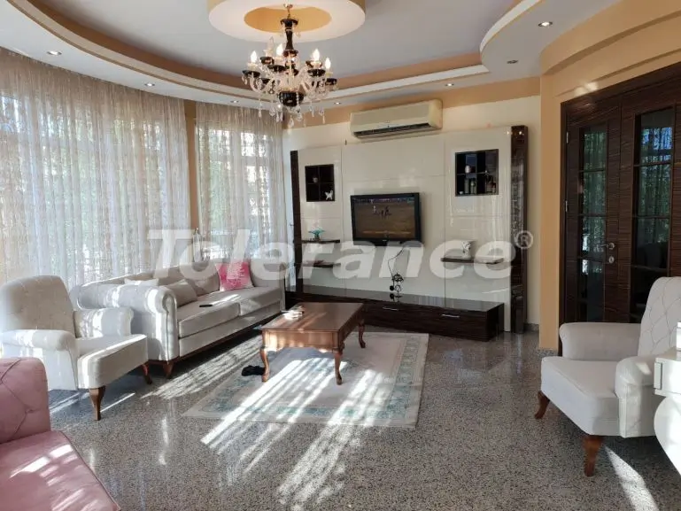 Вилла или дом от застройщика в Центре Кемера, Кемер с бассейном: купить недвижимость в Турции - 19211