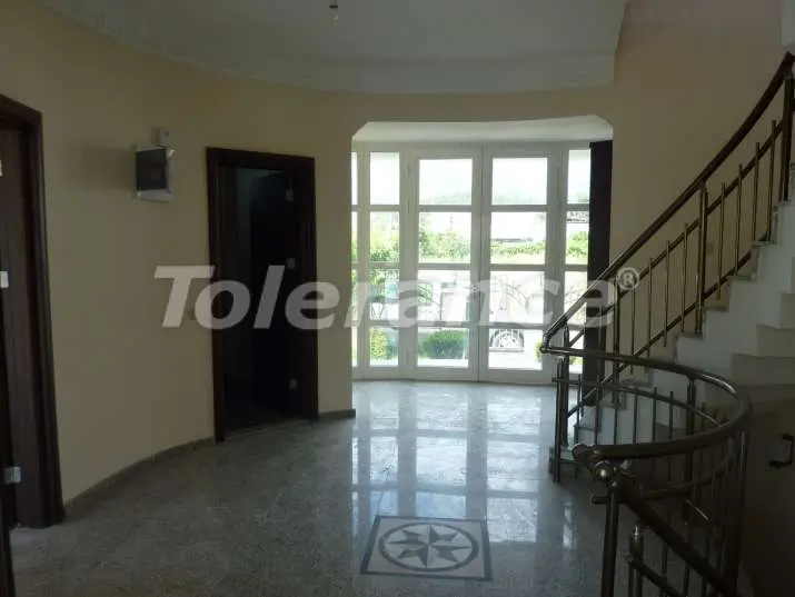 Вилла или дом от застройщика в Центре Кемера, Кемер с бассейном: купить недвижимость в Турции - 4535