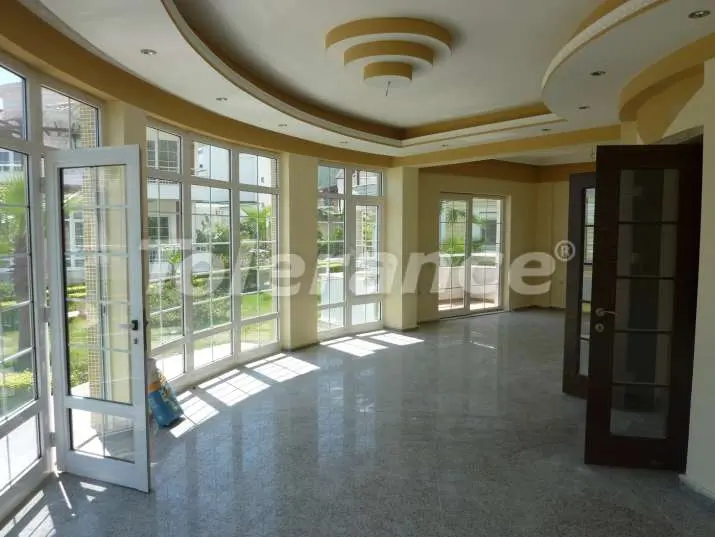 Вилла или дом от застройщика в Центре Кемера, Кемер с бассейном: купить недвижимость в Турции - 4571