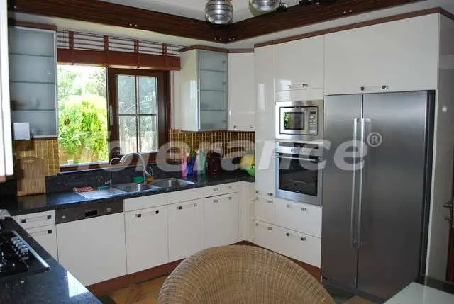 Вилла или дом от застройщика в Центре Кемера, Кемер с бассейном: купить недвижимость в Турции - 9363