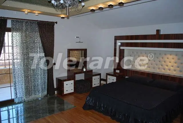 Вилла или дом от застройщика в Центре Кемера, Кемер с бассейном: купить недвижимость в Турции - 9380