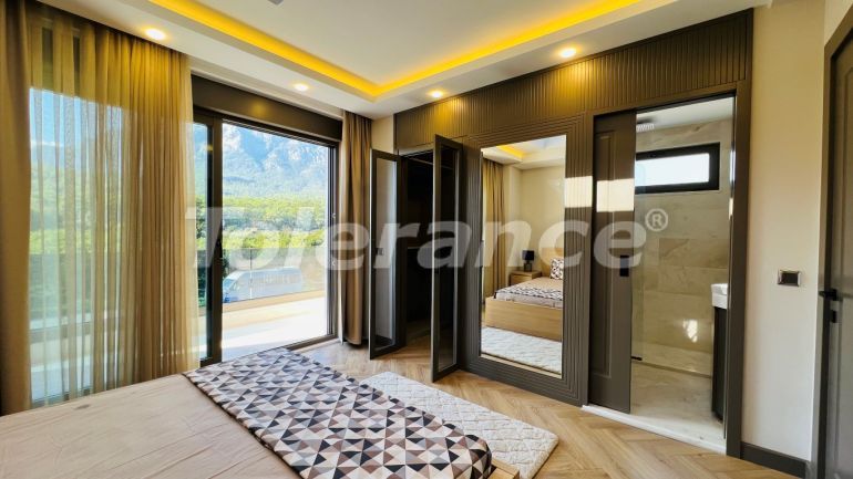 Вилла или дом от застройщика в Центре Кемера, Кемер с бассейном: купить недвижимость в Турции - 95114