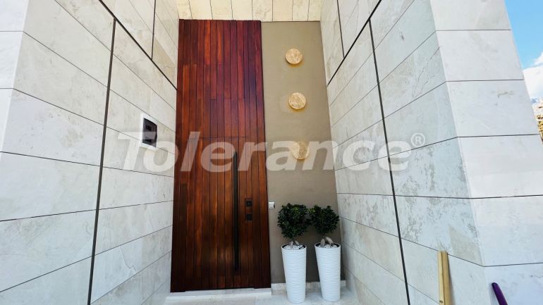 Вилла или дом от застройщика в Центре Кемера, Кемер с бассейном: купить недвижимость в Турции - 95121