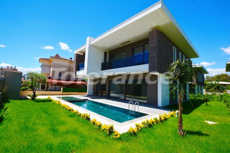 Вилла или дом от застройщика в Дошемеалты, Анталия с бассейном: купить недвижимость в Турции - 104496