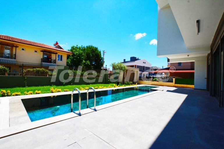 Вилла или дом от застройщика в Дошемеалты, Анталия с бассейном: купить недвижимость в Турции - 104499