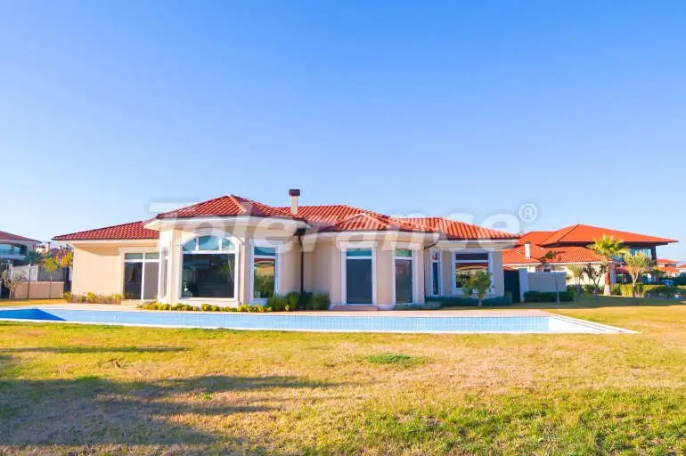 Вилла или дом от застройщика в Дошемеалты, Анталия с бассейном: купить недвижимость в Турции - 10733