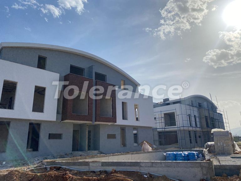 Вилла или дом от застройщика в Дошемеалты, Анталия с бассейном: купить недвижимость в Турции - 107646