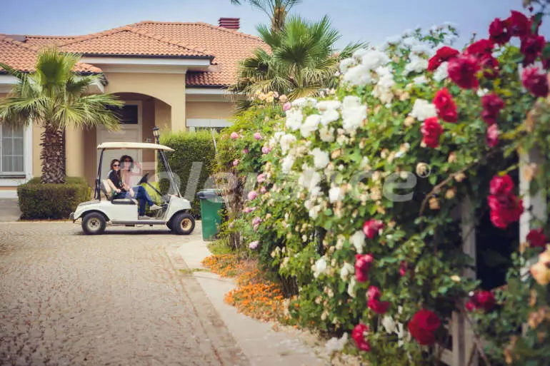 Вилла или дом от застройщика в Дошемеалты, Анталия с бассейном: купить недвижимость в Турции - 10771