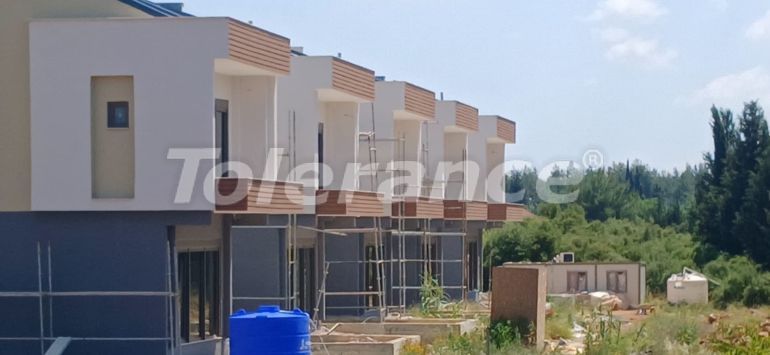 Вилла или дом от застройщика в Дошемеалты, Анталия с бассейном: купить недвижимость в Турции - 108769