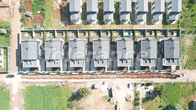 Вилла или дом от застройщика в Дошемеалты, Анталия с бассейном: купить недвижимость в Турции - 108792