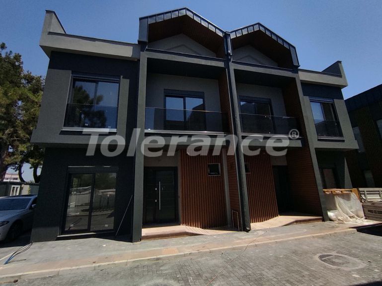 Вилла или дом от застройщика в Дошемеалты, Анталия с бассейном: купить недвижимость в Турции - 109404