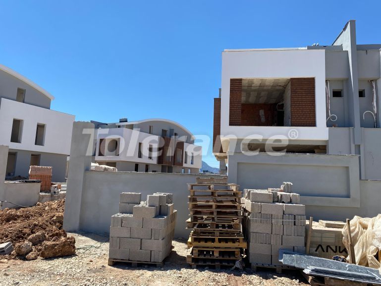 Вилла или дом от застройщика в Дошемеалты, Анталия с бассейном: купить недвижимость в Турции - 110495