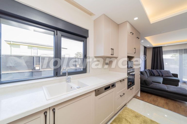 Вилла или дом в Дошемеалты, Анталия с бассейном: купить недвижимость в Турции - 113254