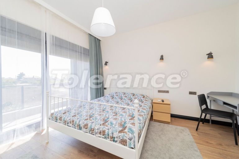 Вилла или дом в Дошемеалты, Анталия с бассейном: купить недвижимость в Турции - 113255