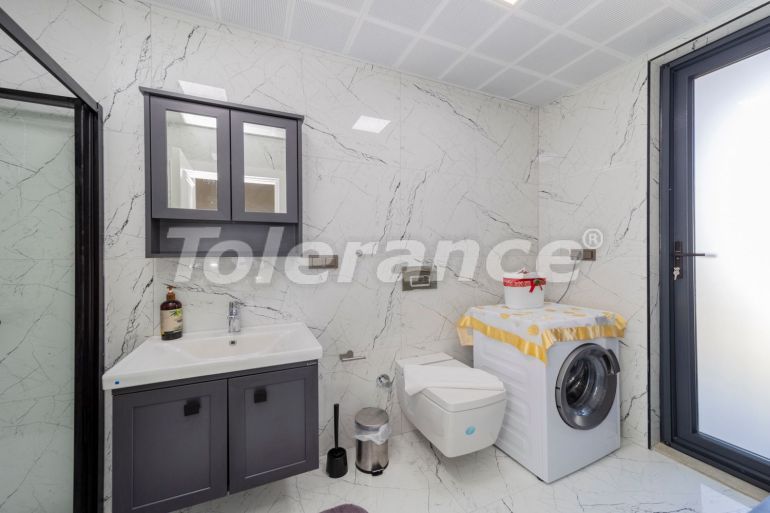 Вилла или дом в Дошемеалты, Анталия с бассейном: купить недвижимость в Турции - 113265