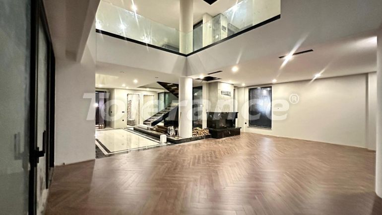 Вилла или дом в Дошемеалты, Анталия с бассейном: купить недвижимость в Турции - 116328