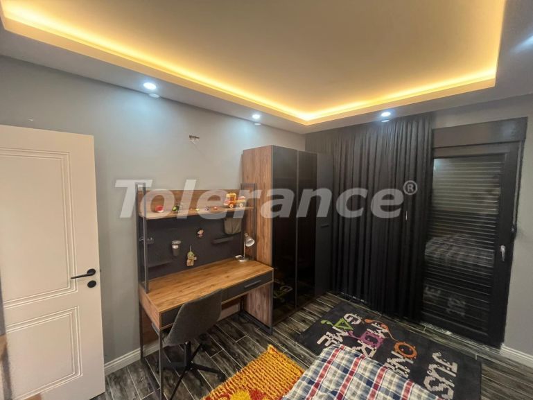 Вилла или дом в Дошемеалты, Анталия с бассейном: купить недвижимость в Турции - 125341