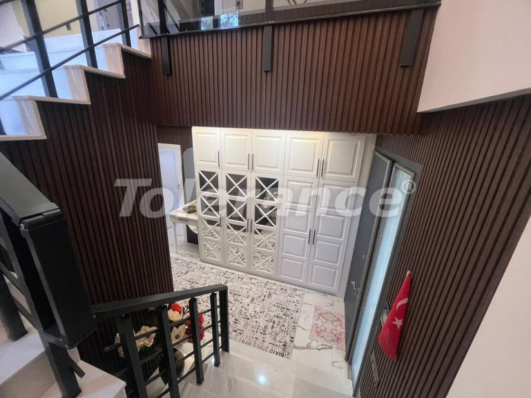 Вилла или дом в Дошемеалты, Анталия с бассейном: купить недвижимость в Турции - 125345