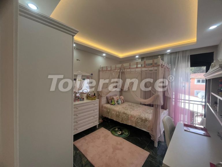 Вилла или дом в Дошемеалты, Анталия с бассейном: купить недвижимость в Турции - 125354