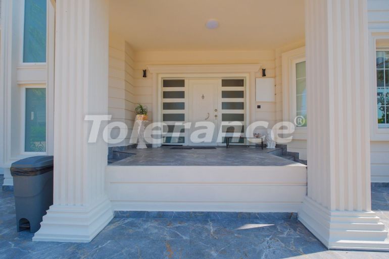 Вилла или дом в Дошемеалты, Анталия с бассейном: купить недвижимость в Турции - 125546