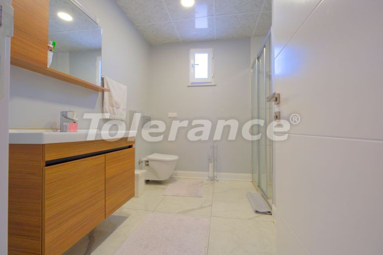 Вилла или дом в Дошемеалты, Анталия с бассейном: купить недвижимость в Турции - 125555