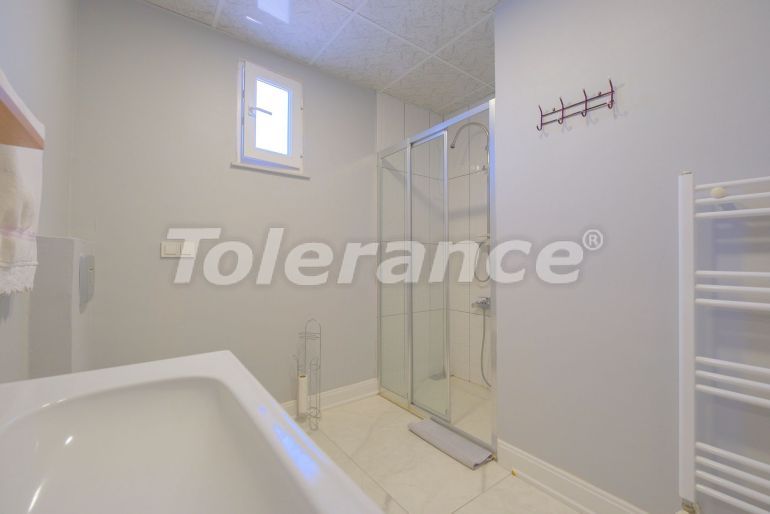 Вилла или дом в Дошемеалты, Анталия с бассейном: купить недвижимость в Турции - 125558