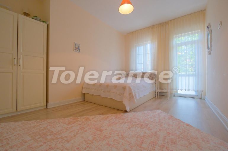 Вилла или дом в Дошемеалты, Анталия с бассейном: купить недвижимость в Турции - 125559