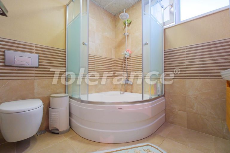 Вилла или дом в Дошемеалты, Анталия с бассейном: купить недвижимость в Турции - 125568