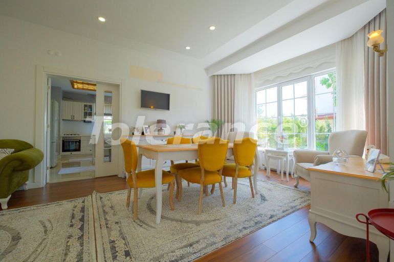 Вилла или дом в Дошемеалты, Анталия с бассейном: купить недвижимость в Турции - 125575