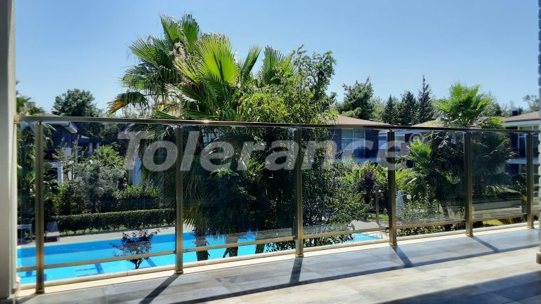 Вилла или дом в Дошемеалты, Анталия с бассейном: купить недвижимость в Турции - 126035