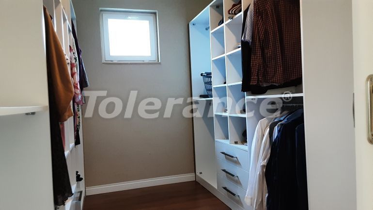 Вилла или дом в Дошемеалты, Анталия с бассейном: купить недвижимость в Турции - 126038