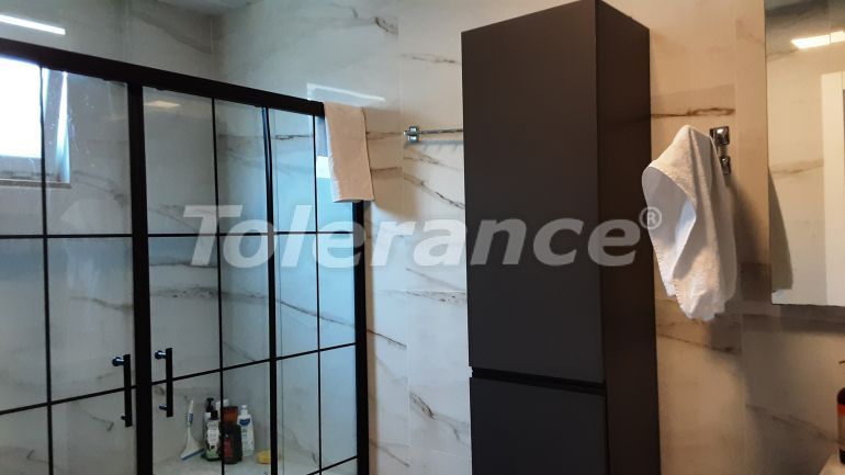 Вилла или дом в Дошемеалты, Анталия с бассейном: купить недвижимость в Турции - 126039