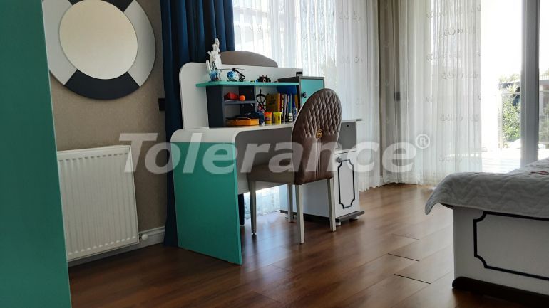 Вилла или дом в Дошемеалты, Анталия с бассейном: купить недвижимость в Турции - 126040