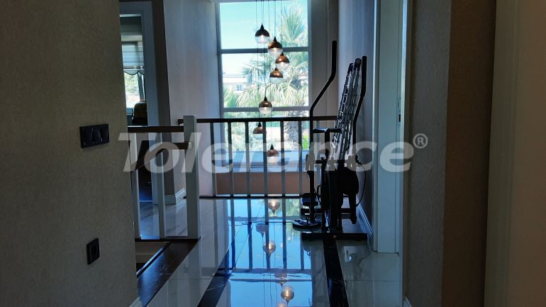 Вилла или дом в Дошемеалты, Анталия с бассейном: купить недвижимость в Турции - 126047